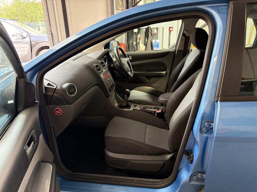 2009 Ford Focus 1.6 Zetec 5dr
