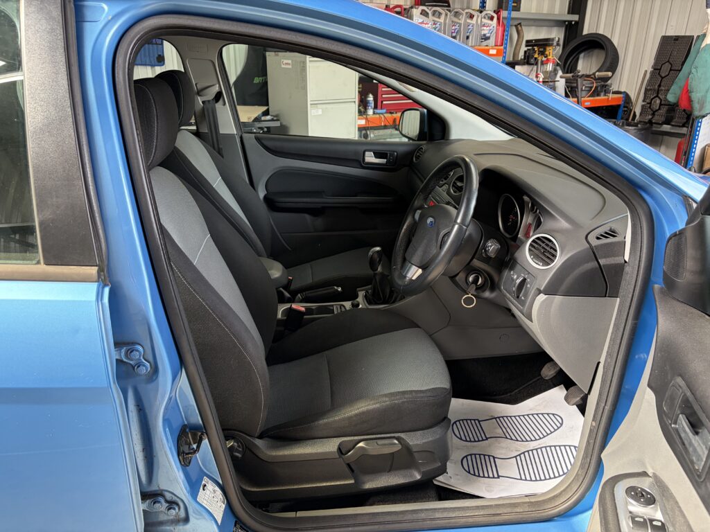 2009 Ford Focus 1.6 Zetec 5dr