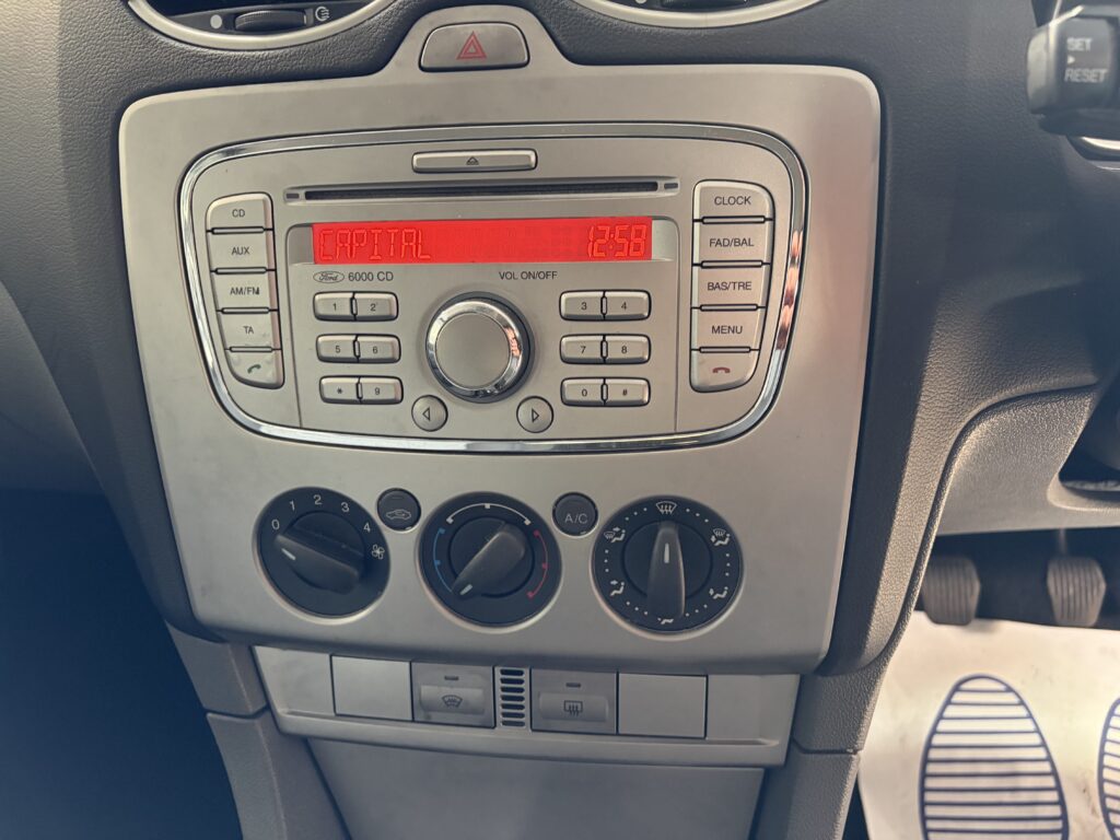 2009 Ford Focus 1.6 Zetec 5dr