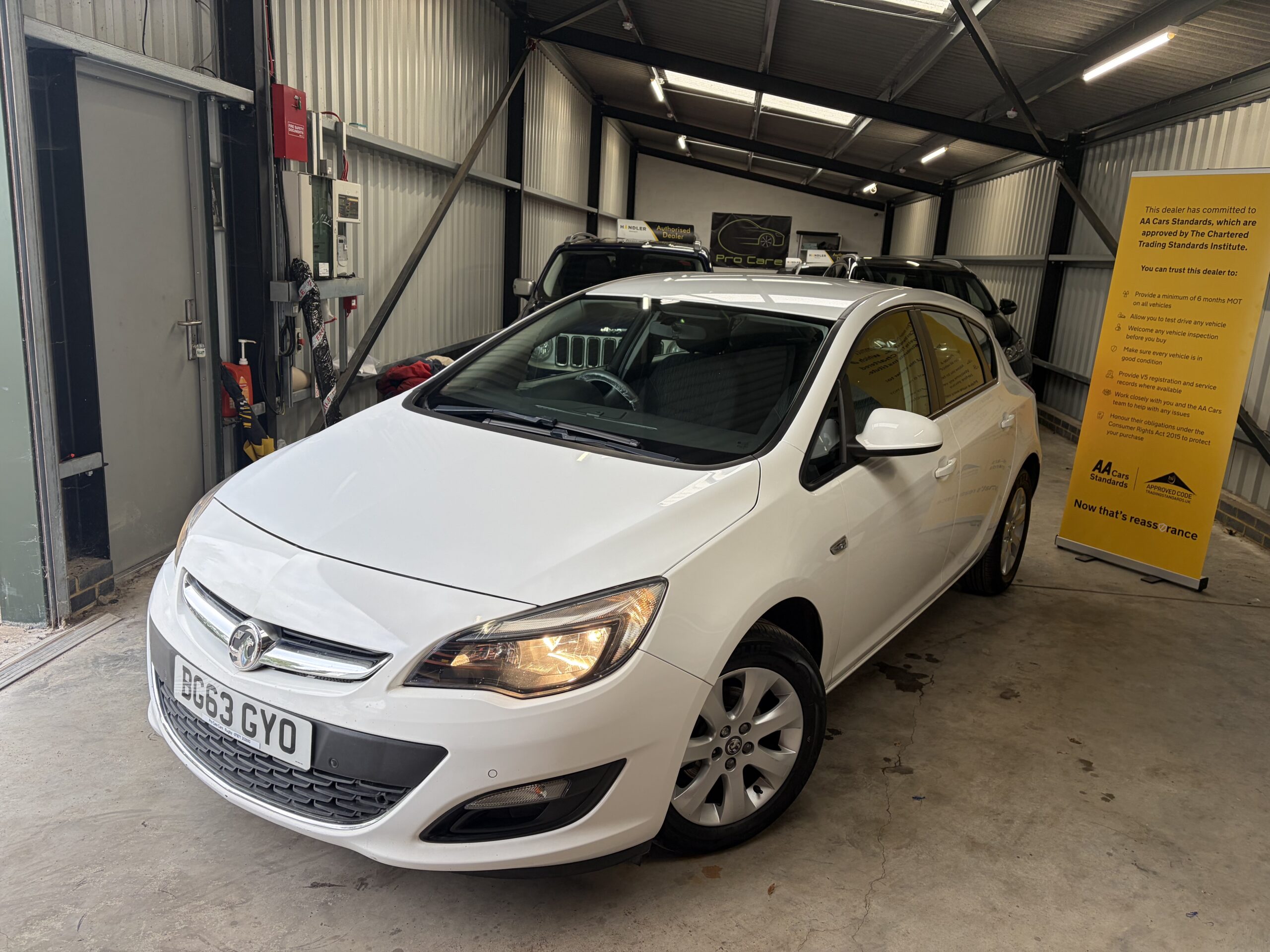 2013 Vauxhall Astra